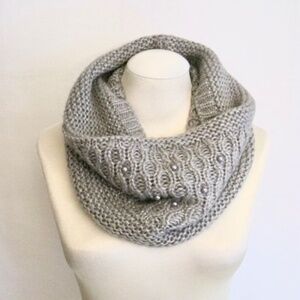 Betsey Johnson Chunky Knit Snood W/Faux Pearls